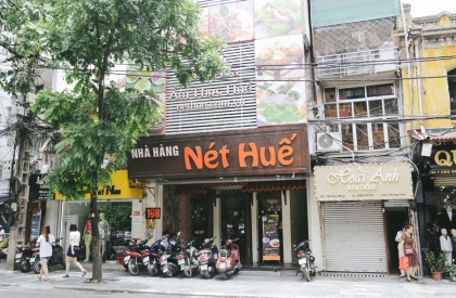 Không gian nhà hàng Nét Huế Hàng Bông